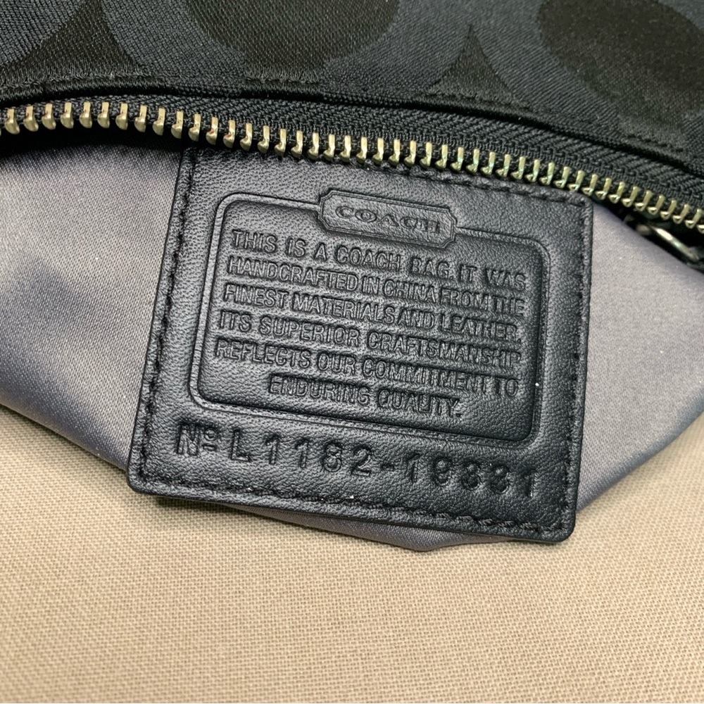 Coach Kristen Hobo Signature C/ Removable Crossbody Strap/ Silver Hardware - Picture 5 of 12